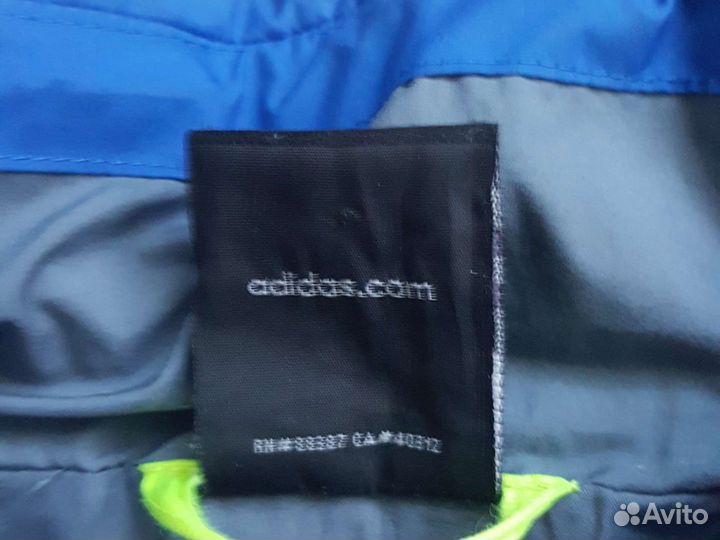 Городской пуховик. adidas