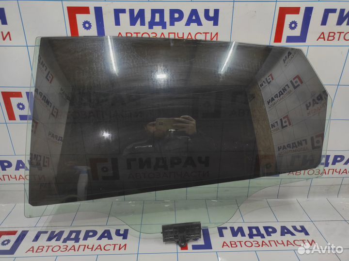 Стекло двери задней левой Kia Optima (JF) 83410D40