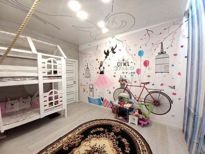 2-к. квартира, 72 м², 1/10 эт.