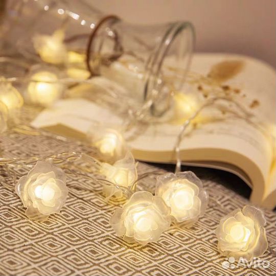 Новогоднее рождественское украшение гирлянды розы