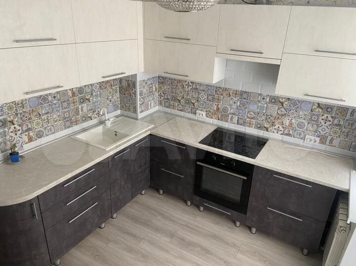 2-к. квартира, 60,7 м², 14/17 эт.