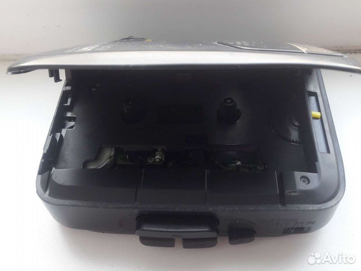 Кассетный плеер с радио