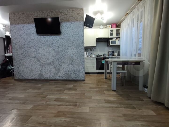 3-к. квартира, 60 м², 2/5 эт.