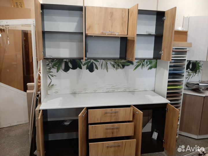 Кухня 1,8 дуб крафт золотой лдсп