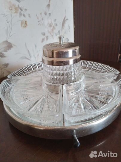 Посуда для сервировки стола