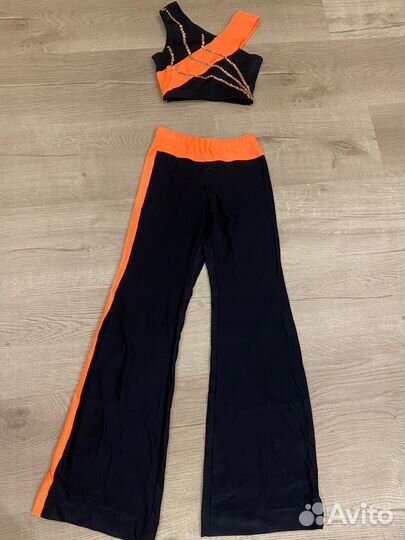 Костюм для выступлений фитнес