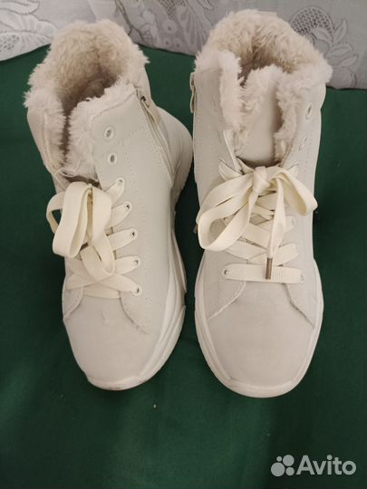 Ботинки женские