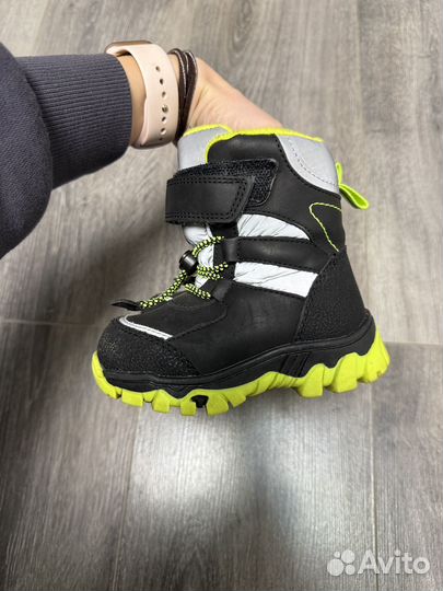 Ботинки зимние для мальчика 23