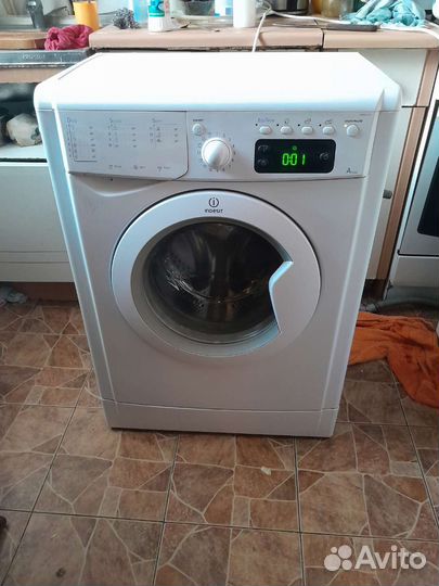 Стиральная машина indesit на 5кг узкая