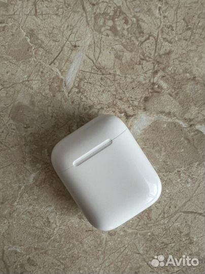 Беспроводные наушники apple airpods