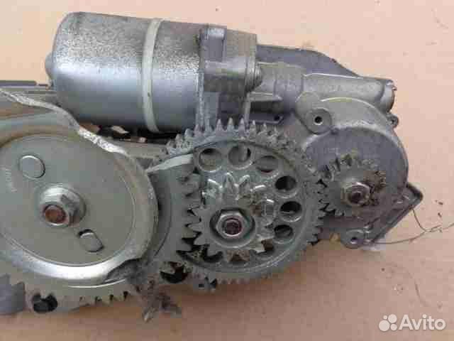 Моторчик крышки багажника Cadillac Escalade