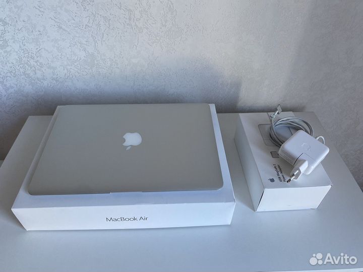 Apple macbook air 13 2017 8gb 128