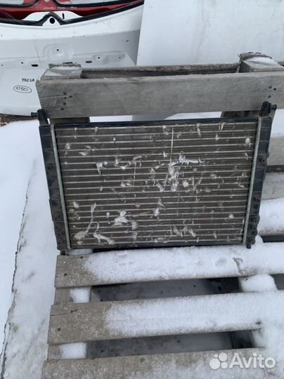 Радиатор охлаждения Fiat albea