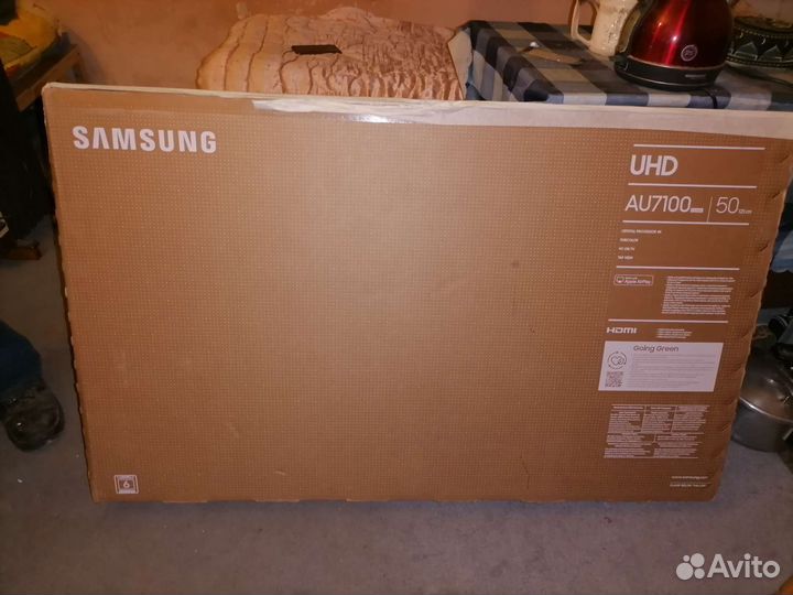 Телевизора Samsung AU7100.50/125