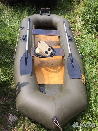 Лодка Волна 260