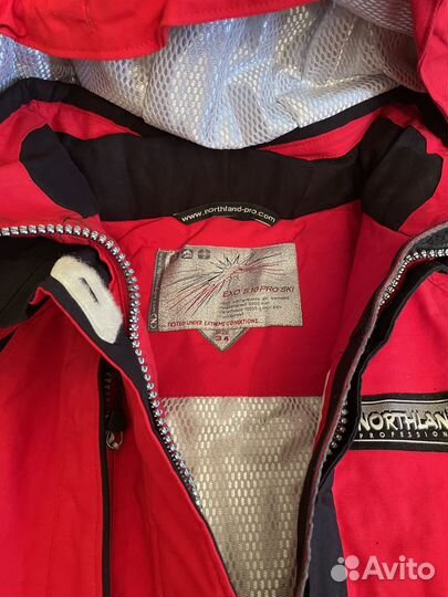 Горнолыжная куртка размер S