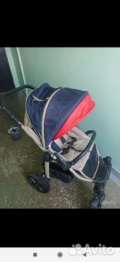 Прогулочная коляска