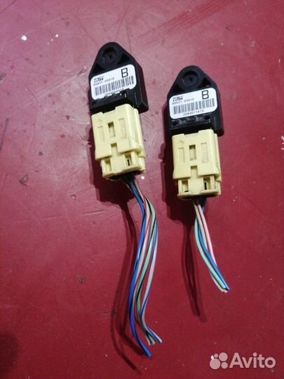 Датчик подушек безопасности Toyota Avensis Т250