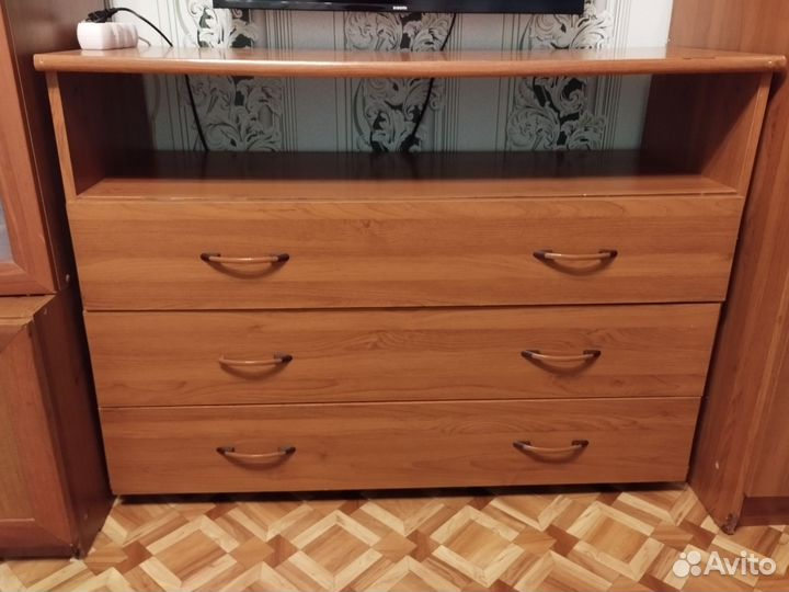 Отдам бесплатно мебель бу