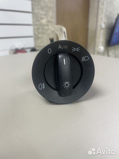 Выключатель фар Фольксваген Гольф 6 Джетта