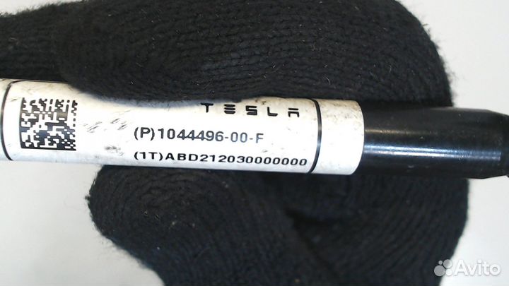 Рычаг подвески Tesla Model Y, 2021