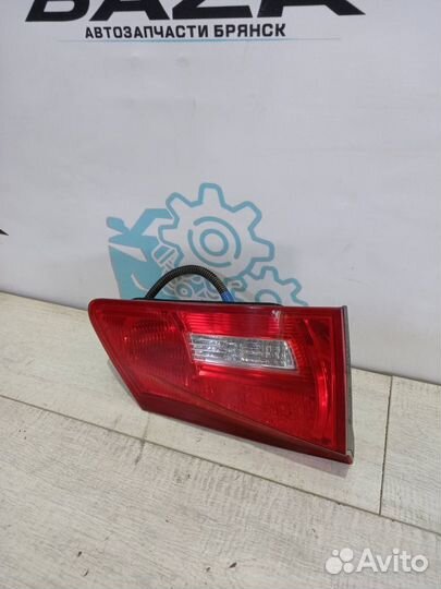 Фонарь задний левый внутренний Lexus IS II