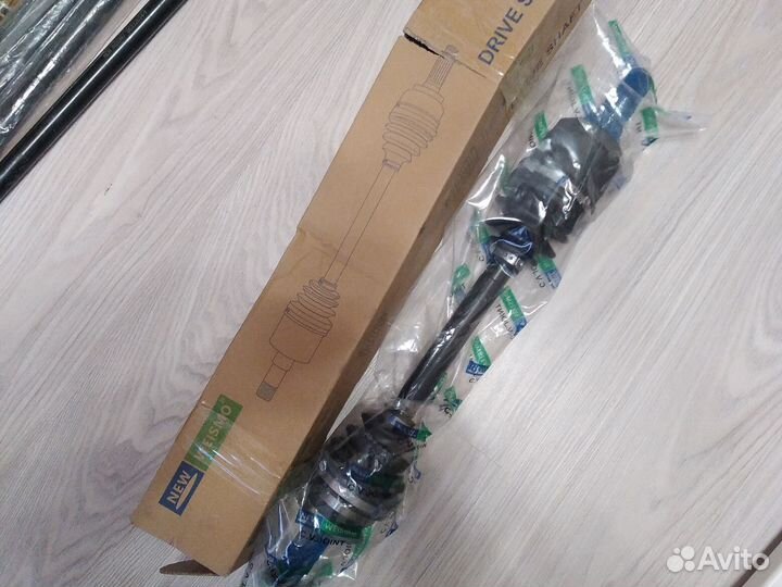 Привод левый Шевроле Кобальт, Равон R4