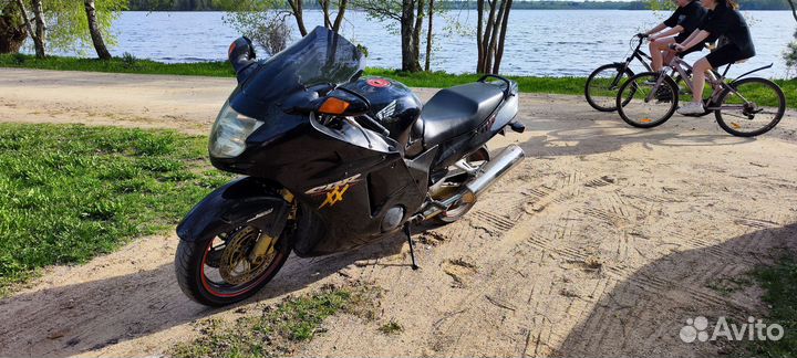Honda CBR1100XX