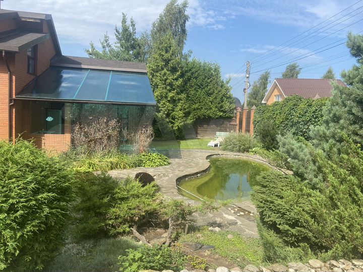 Коттедж 200 м² на участке 20 сот.