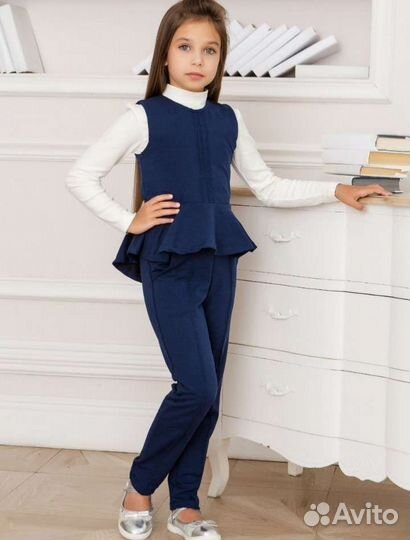 Школьная форма для девочки (брючный костюм)