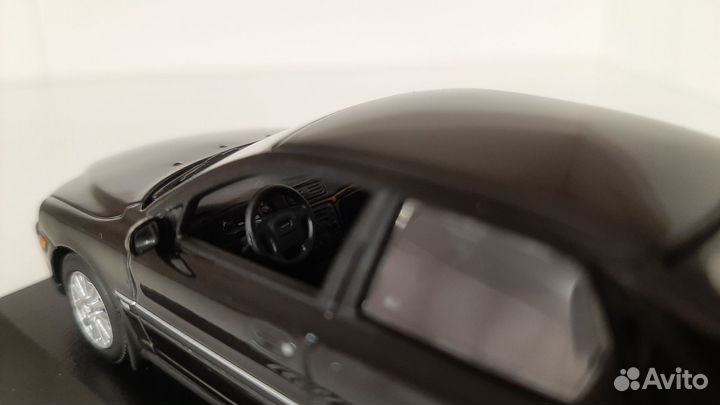 Volvo S 80 1999г / 1:43