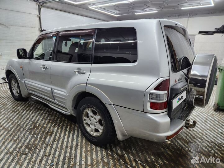 Mitsubishi Pajero 3.8 AT, 2001, 365 000 км