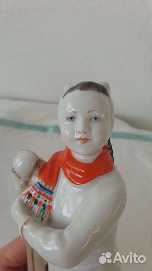Фарфоровые статуэтки СССР лфз и другие