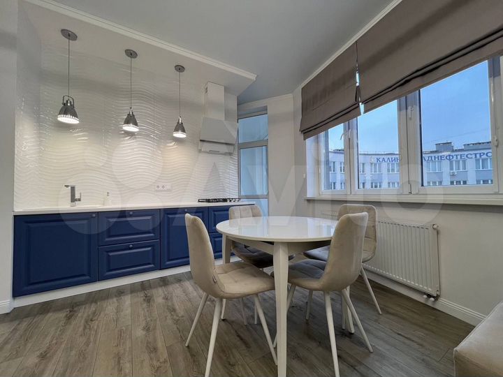 3-к. квартира, 100 м², 7/8 эт.