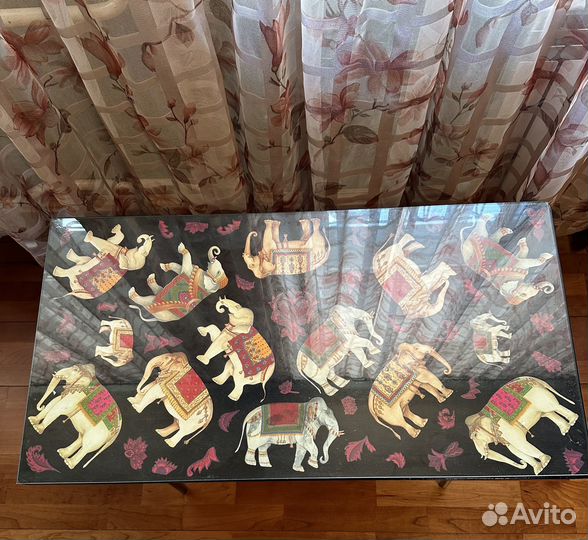 Журнальный столик