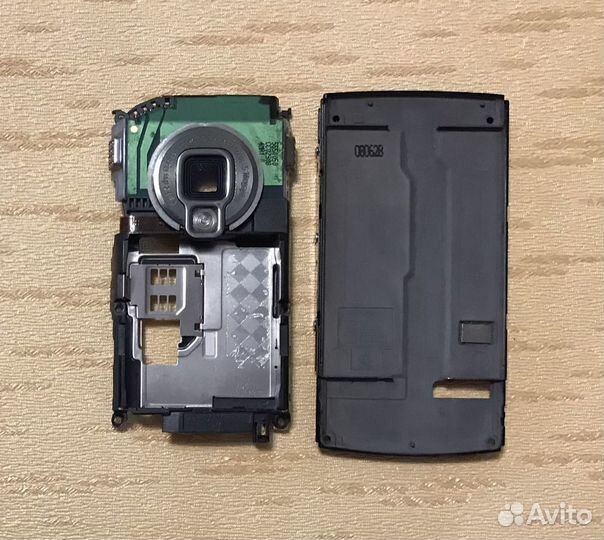 Средняя часть Nokia N95 8g
