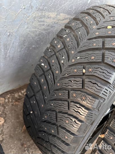 Michelin X-Ice North 4 205/65 R16 99T