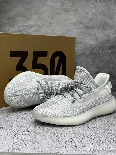 Кроссовки adidas yeezy boost 350 v2