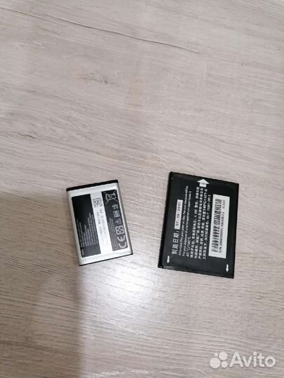 Батарея на телефон