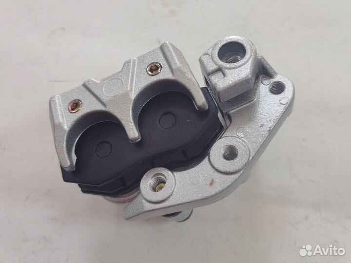 Суппорт передний тормозной Honda Lead AF48 JF06