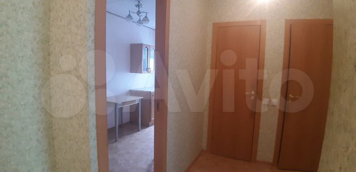 3-к. квартира, 64 м², 1/3 эт.