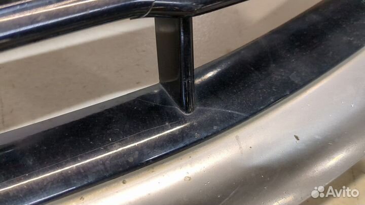 Решетка радиатора Volvo S60