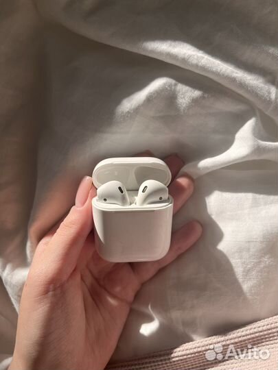 Наушники apple airpods первого поколения