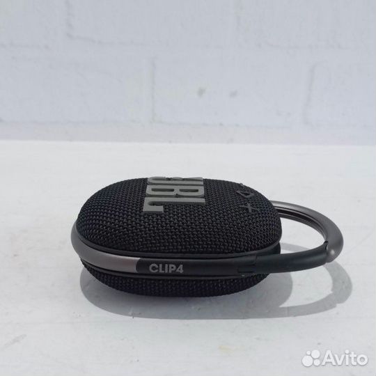 Портативная колонка JBL