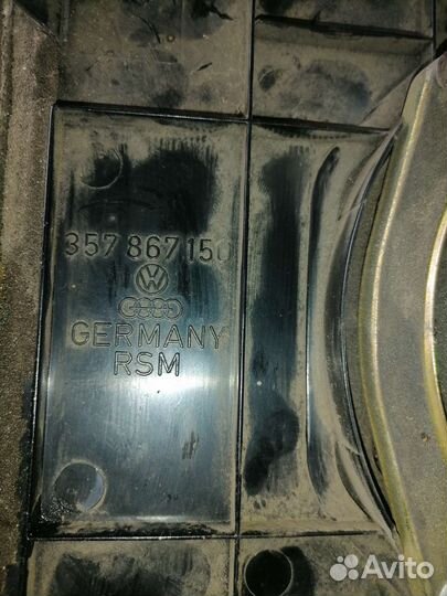 Динамик(колонка) передняя дверь. Passat B3