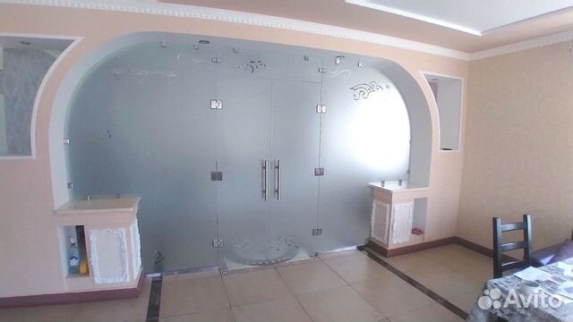 Стеклянная дверь с Вашим дизайном