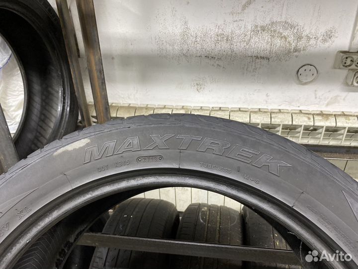 Maxtrek Fortis T5 285/45 R22 114V