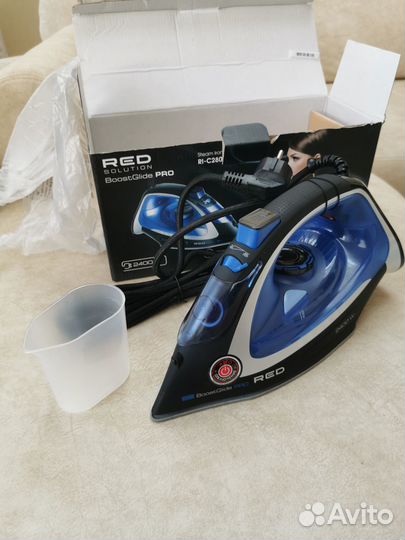 Утюг Red Solution RI-C280