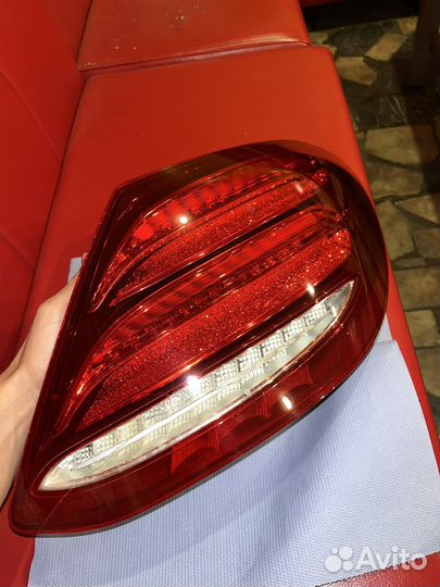 Задний правый фонарь Mercedes Benz E class w213