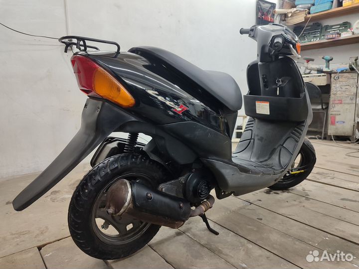 Скутер Suzuki lets 2